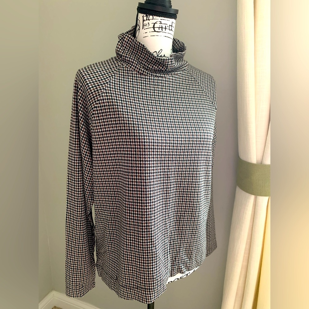 LOFT Lou & Grey Houndstooth Top Size Small NWT